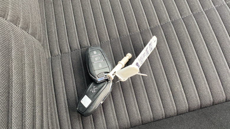 Peugeot 208 1.2 PureTech Active Premium 5dr Petrol Hatchback